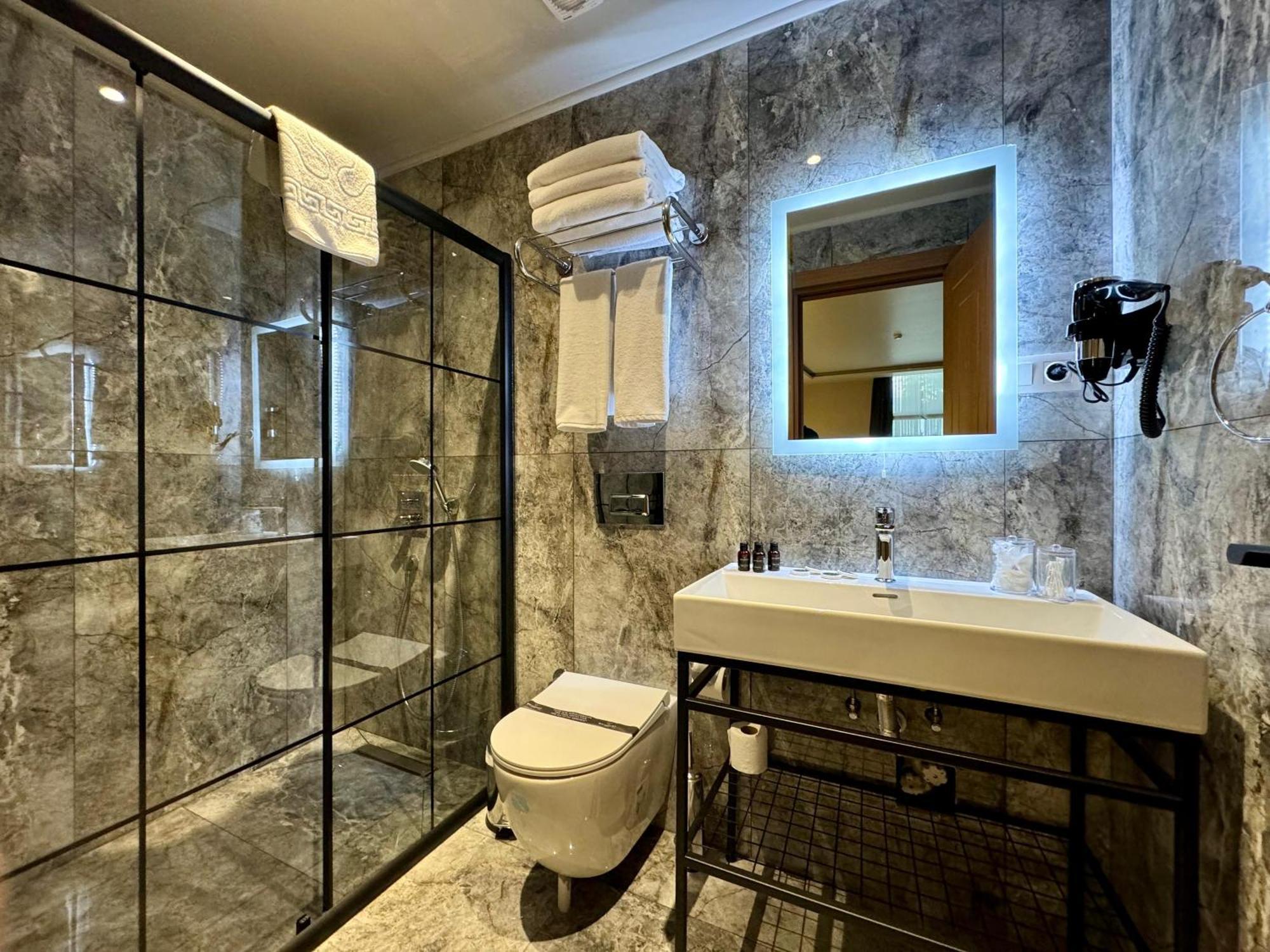 Weingart Suites Hotel 이스탄불 외부 사진
